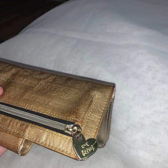 Betsy Johnson Signature Wallet - Picture 7 of 7